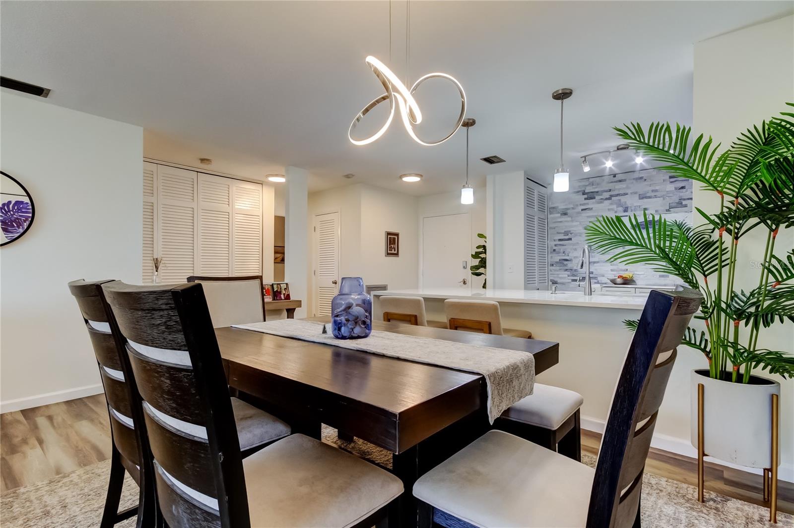 HARBOUR CLUB CONDO - Residential