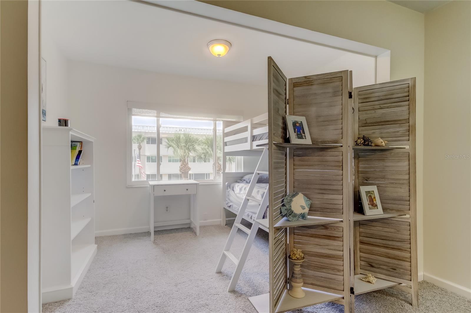 HARBOUR CLUB CONDO - Residential