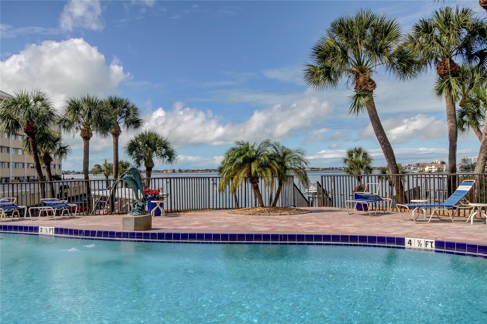 HARBOUR CLUB CONDO - Residential