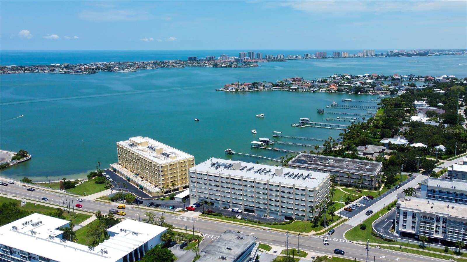 HARBOUR CLUB CONDO - Residential