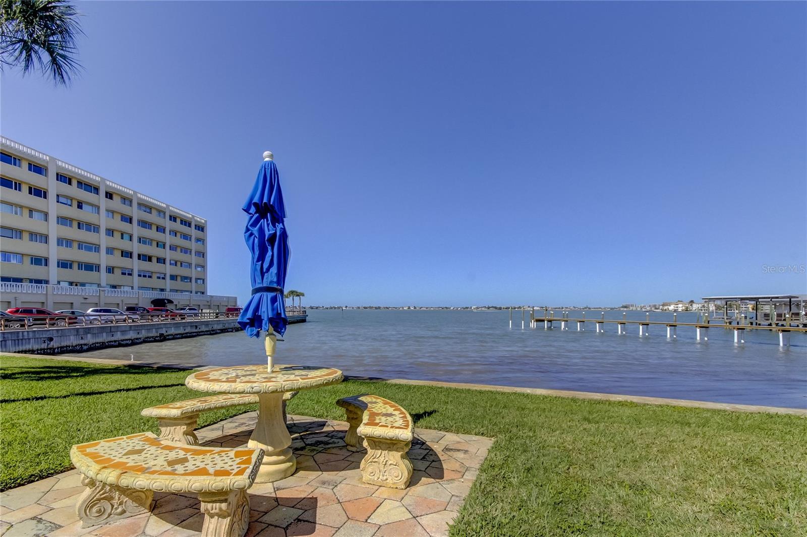 HARBOUR CLUB CONDO - Residential