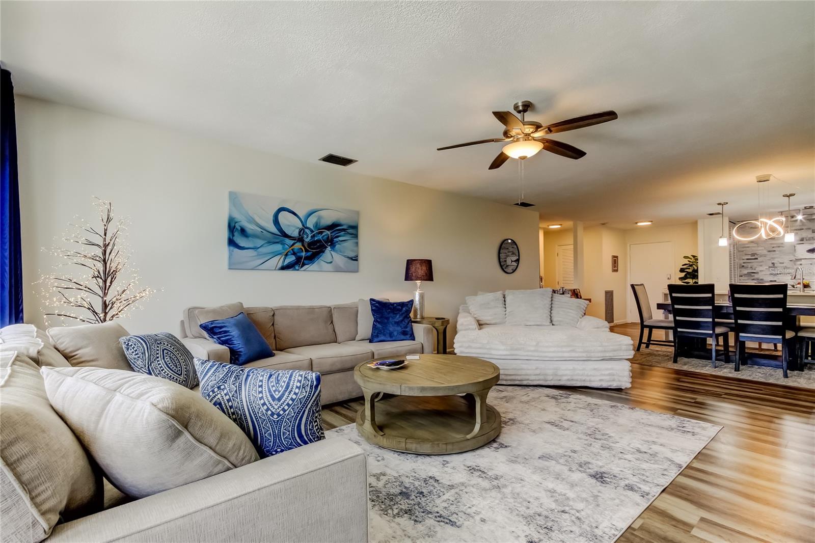 HARBOUR CLUB CONDO - Residential