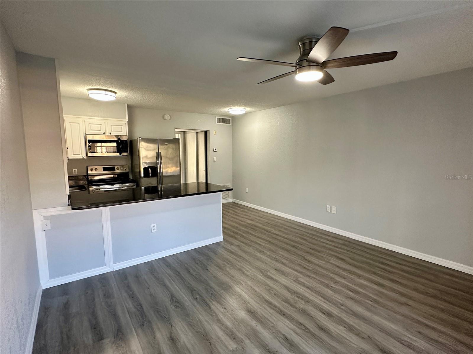 PHILLIPPE PARK REARRANGEMENT - Residential Lease