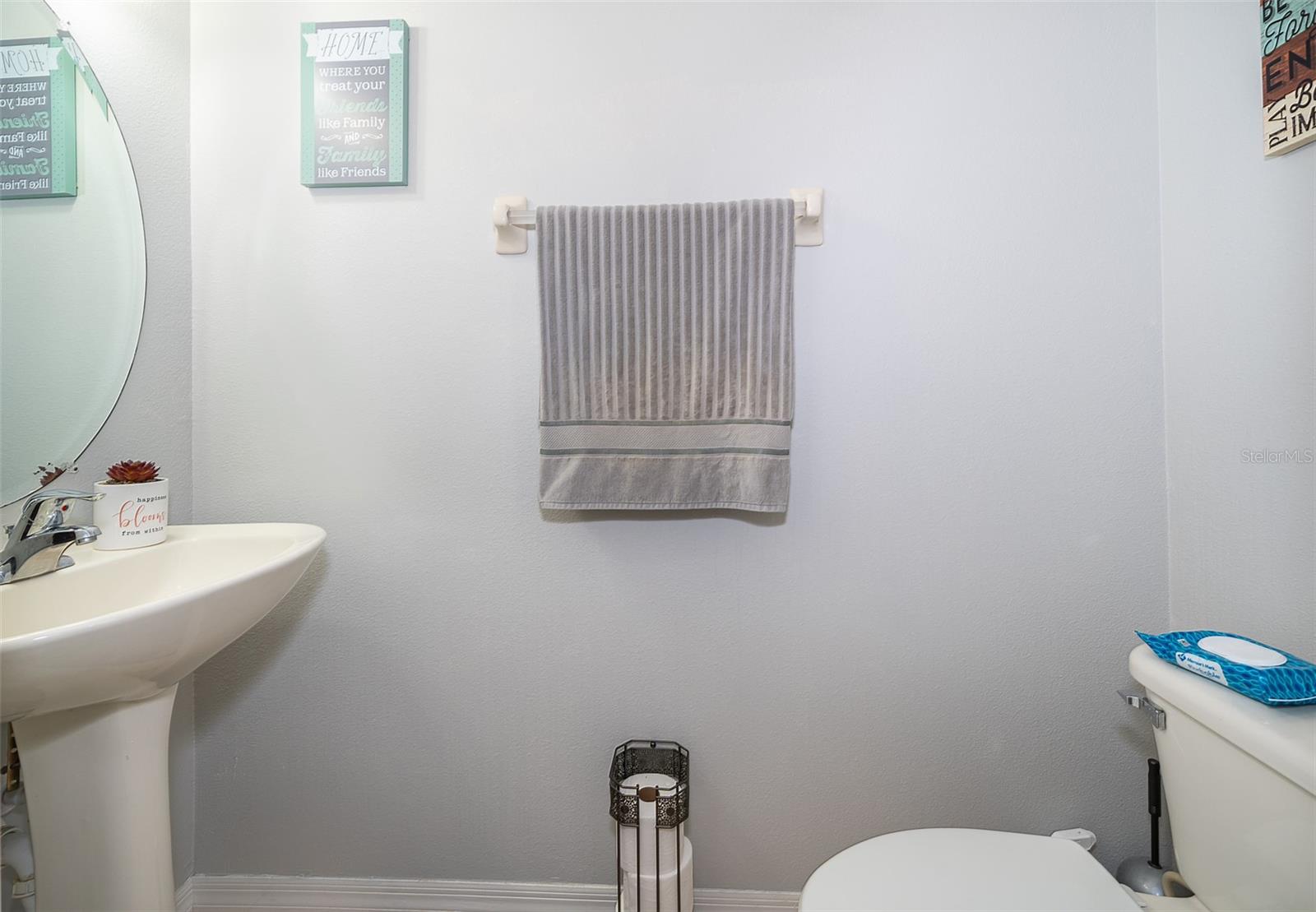 SAVANNAH PINES CONDO - Residential Lease