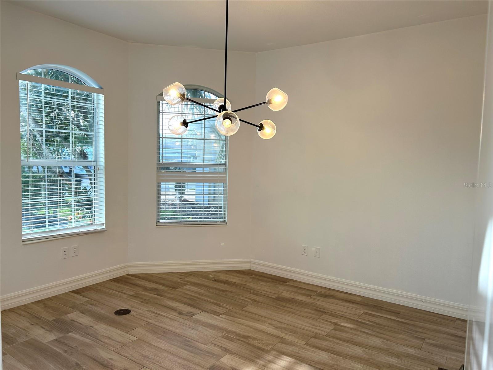 ASHLEY TRACE AT UNIVERSITY PLACE - Residential Lease