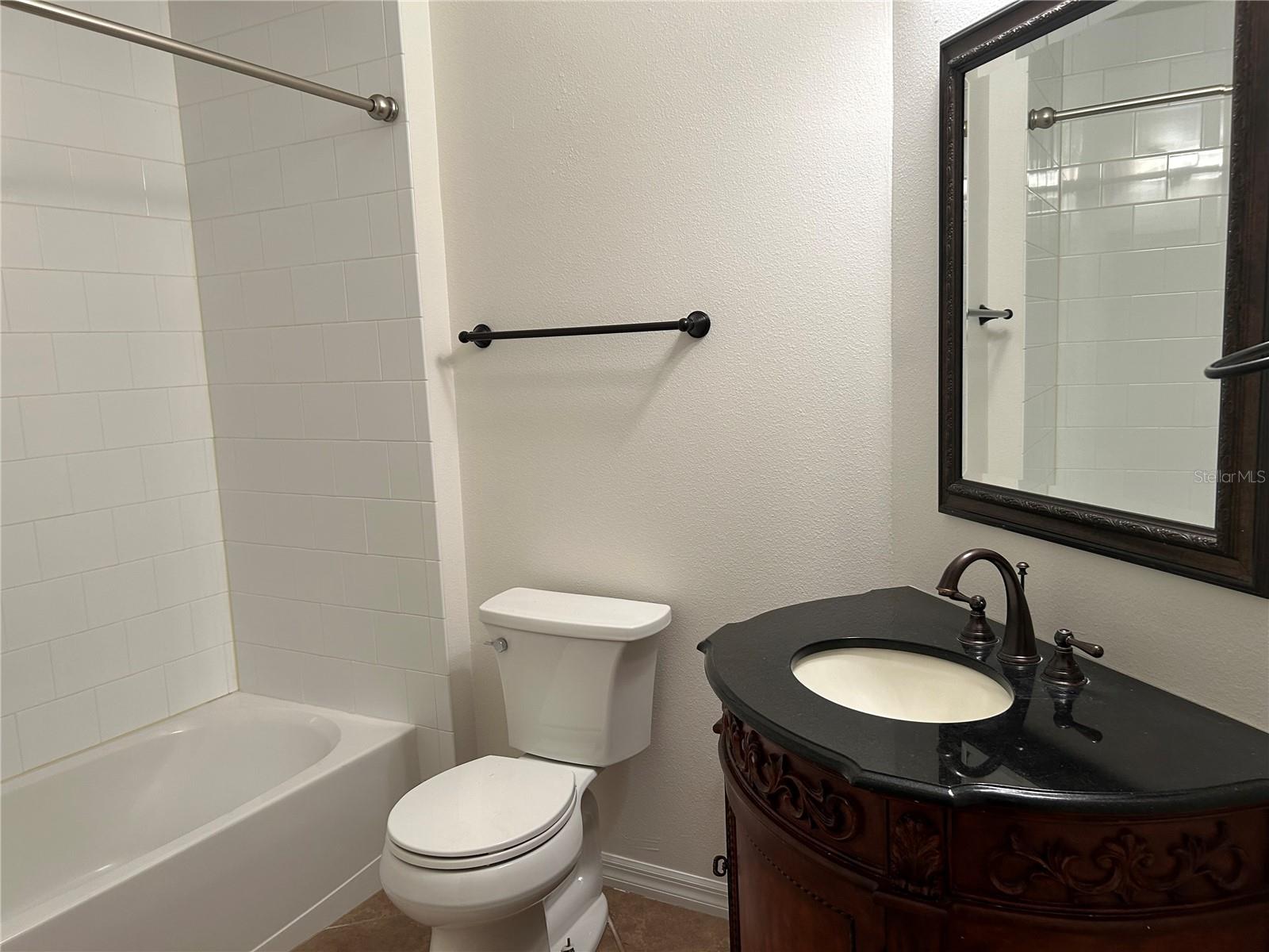 ASHLEY TRACE AT UNIVERSITY PLACE - Residential Lease