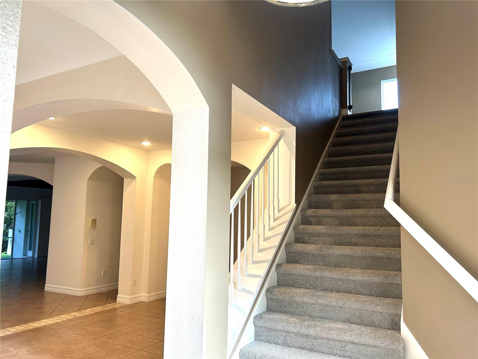 ASHLEY TRACE AT UNIVERSITY PLACE - Residential Lease