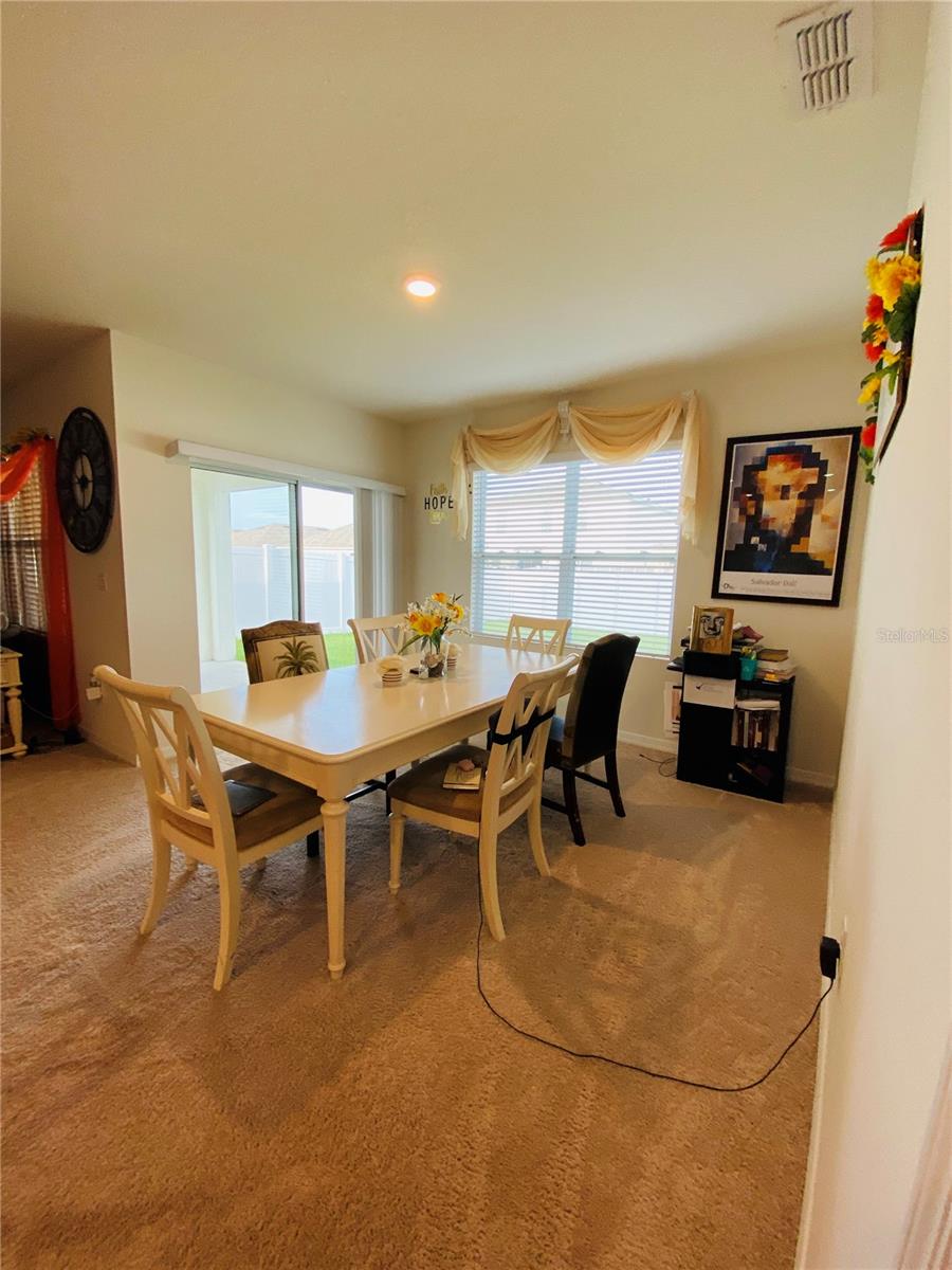 LAKESIDE LNDGS PH 3 - Residential Lease