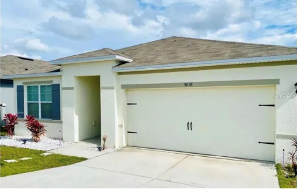 LAKESIDE LNDGS PH 3 - Residential Lease