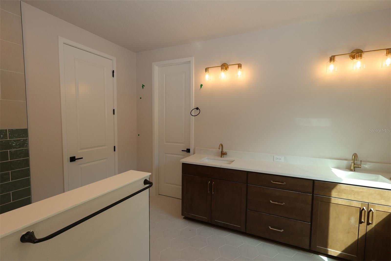 BAYHILL ESTATES 2ND ADDITION - Residential