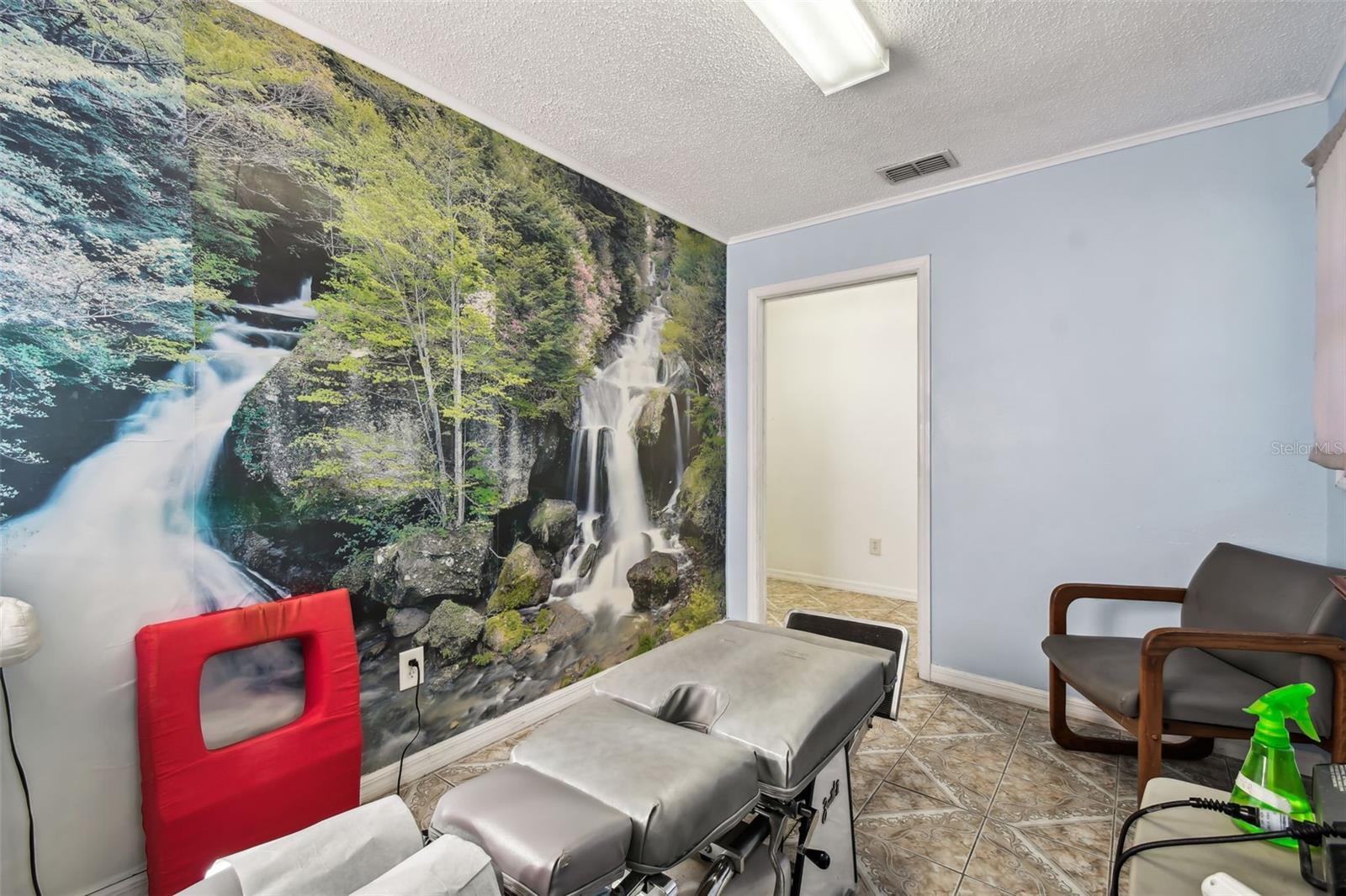 GOLDEN ACRES - Commercial Sale