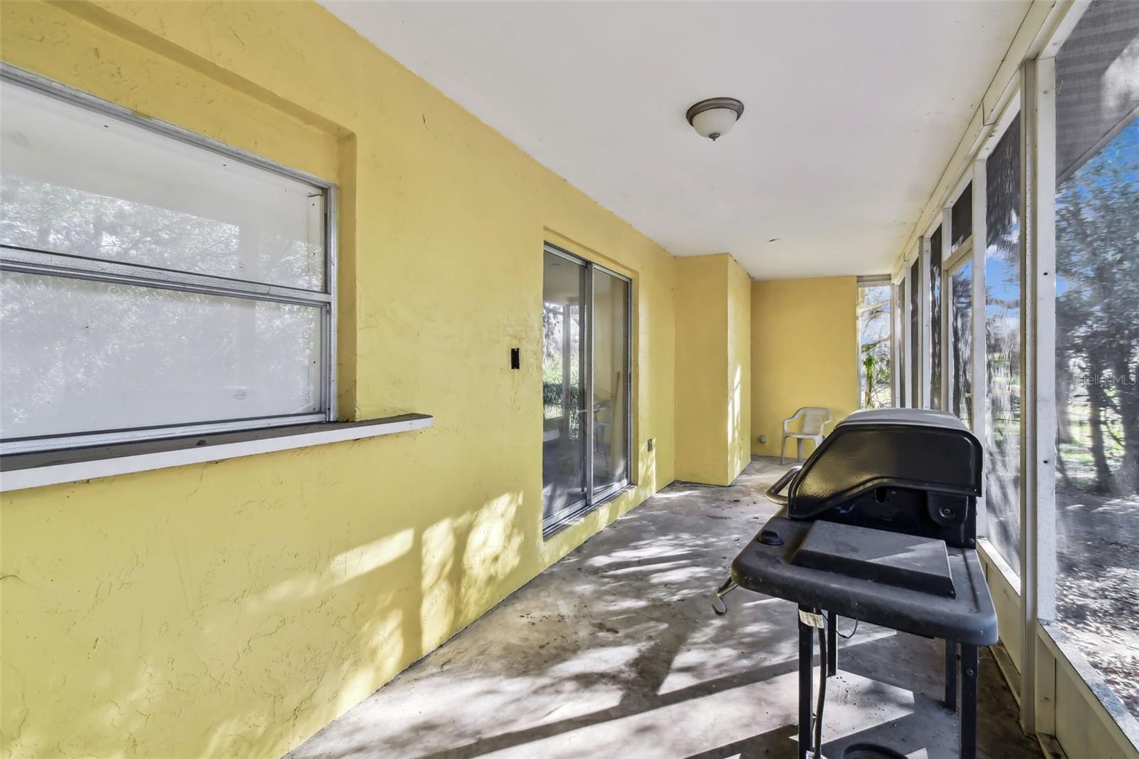 GOLDEN ACRES - Commercial Sale