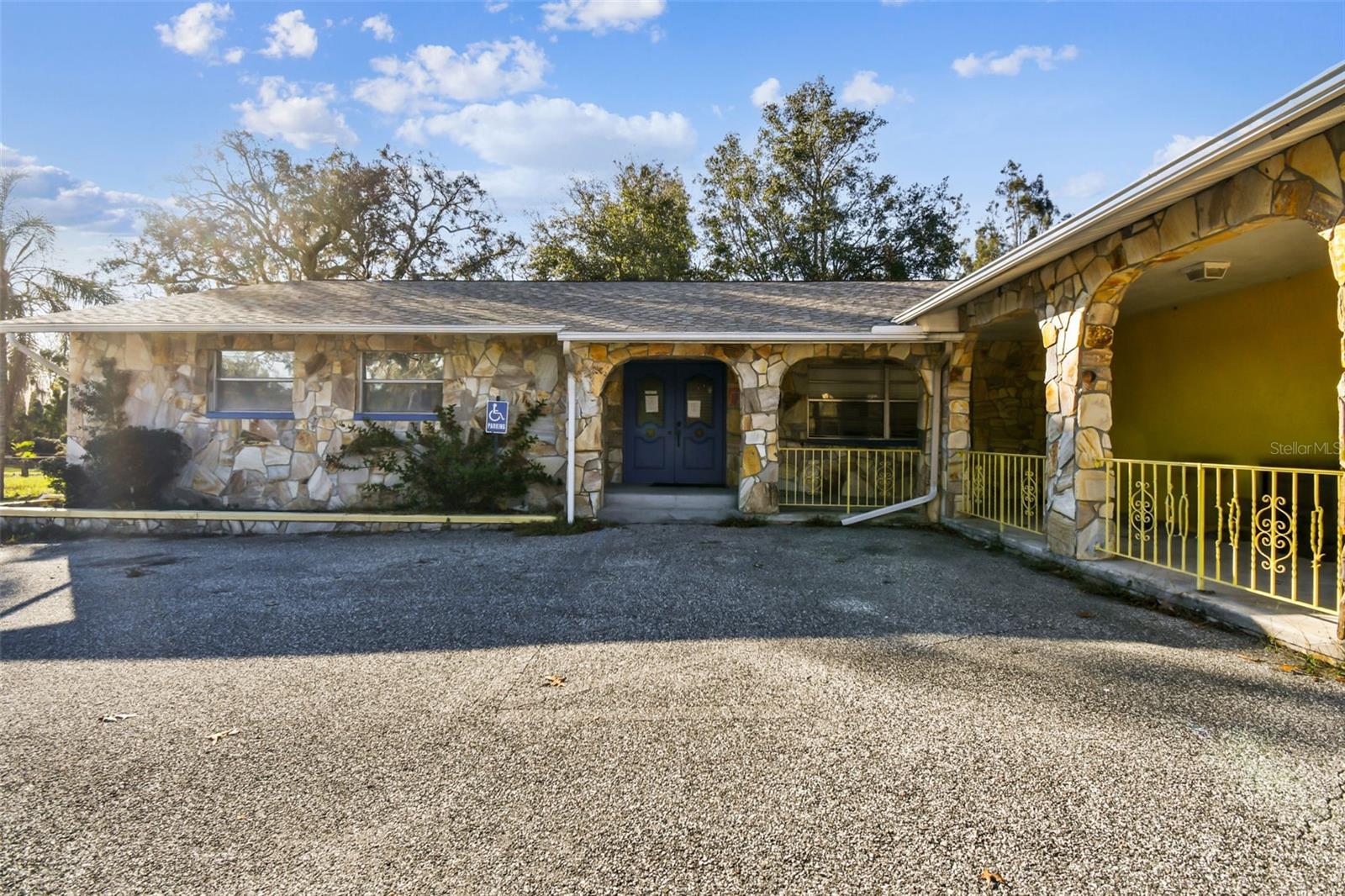 GOLDEN ACRES - Commercial Sale