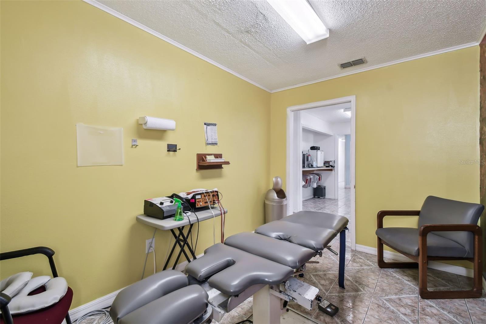 GOLDEN ACRES - Commercial Sale