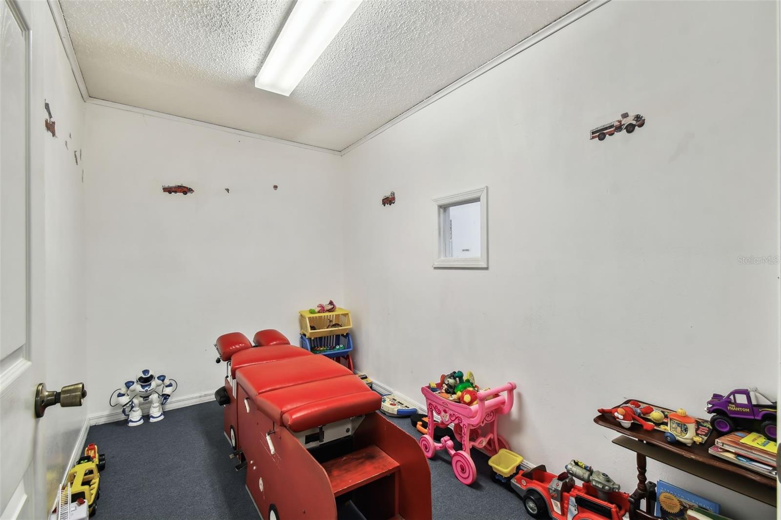 GOLDEN ACRES - Commercial Sale