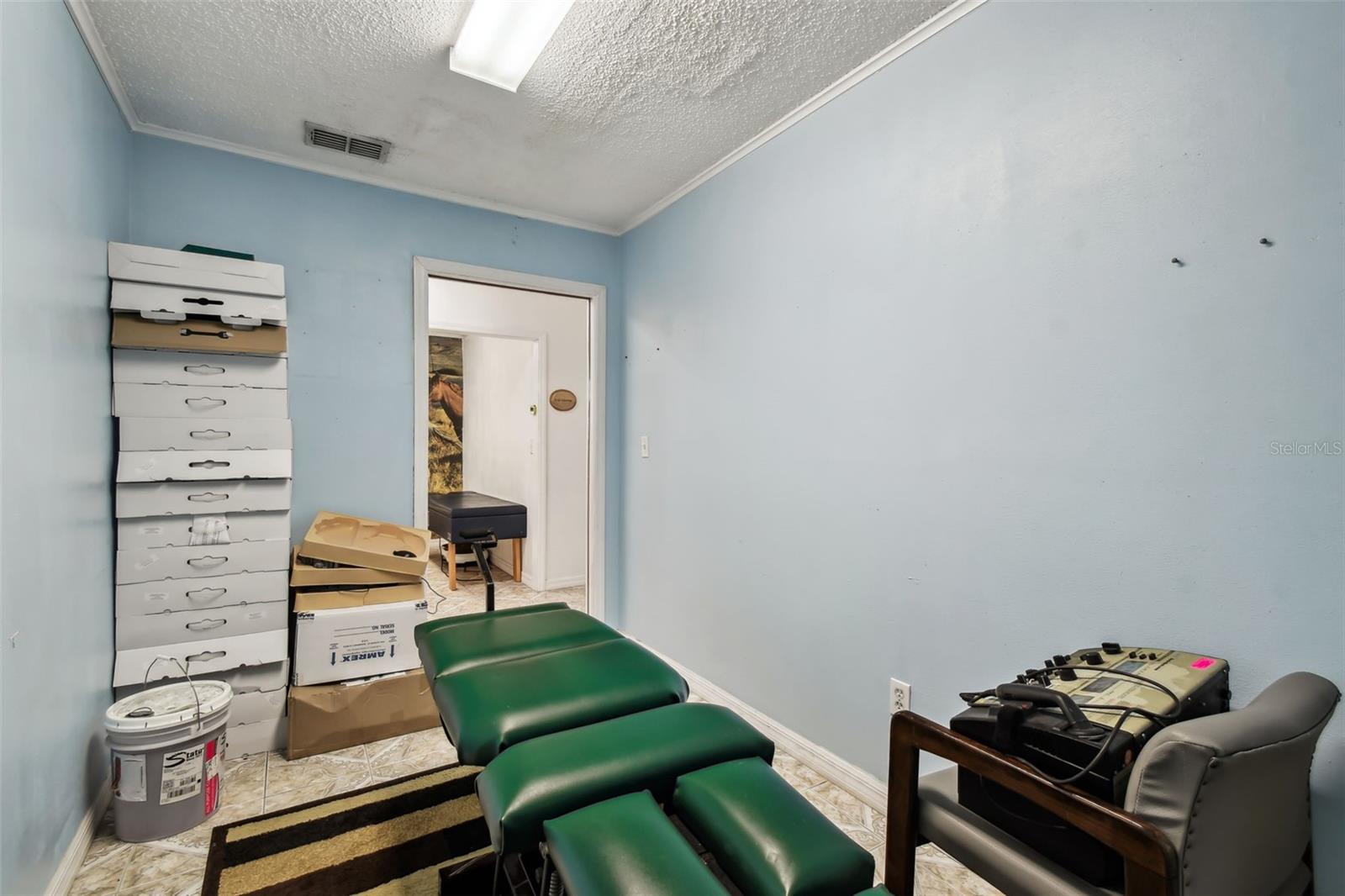 GOLDEN ACRES - Commercial Sale