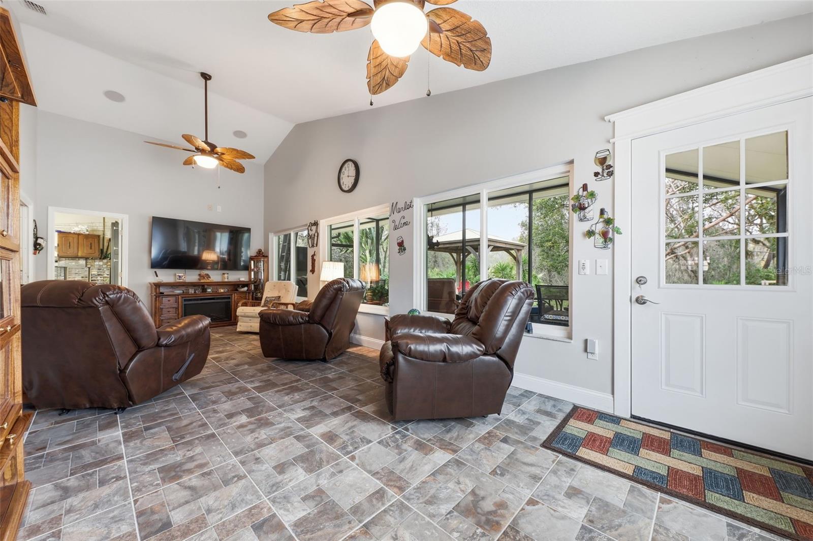 POLO PARK ESTATES - Residential