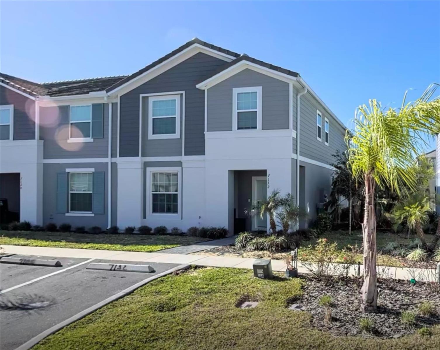 This beautiful fully furnished townhouse for rent have 5-bedroom with a private pool and a 3-bedroom home. Is located within a community that offers a variety of amenities. The community includes: - **Clubhouse**: A central facility where residents can gather and participate in community events. - **Pool**: A shared pool for residents to enjoy. - **Gym**: A fitness center equipped with various exercise machines and weights. - **Playground**: An outdoor area with equipment to play