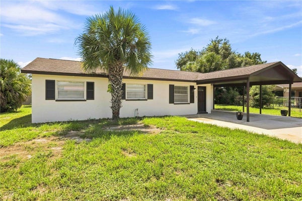 3012 CLAY CIR, SARASOTA, FL 34234 - Image ee9fe61827b7a40a87a951eddc56cc2f/557156099