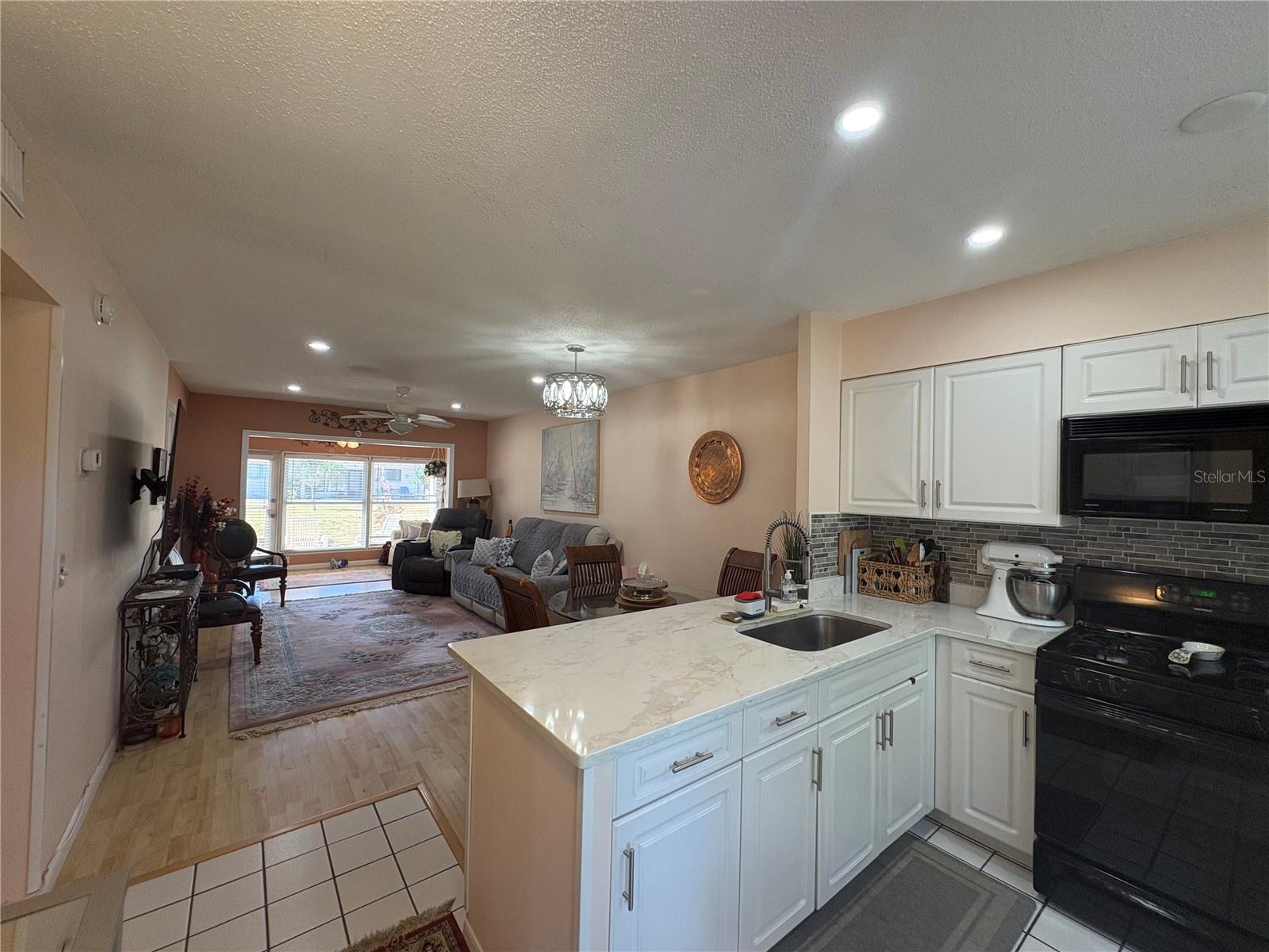 1606 FLINT DRIVE W