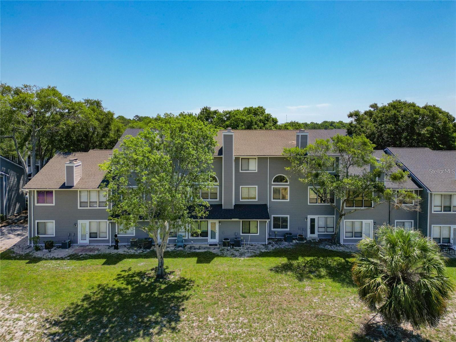 2216 STONINGTON AVENUE 2216
