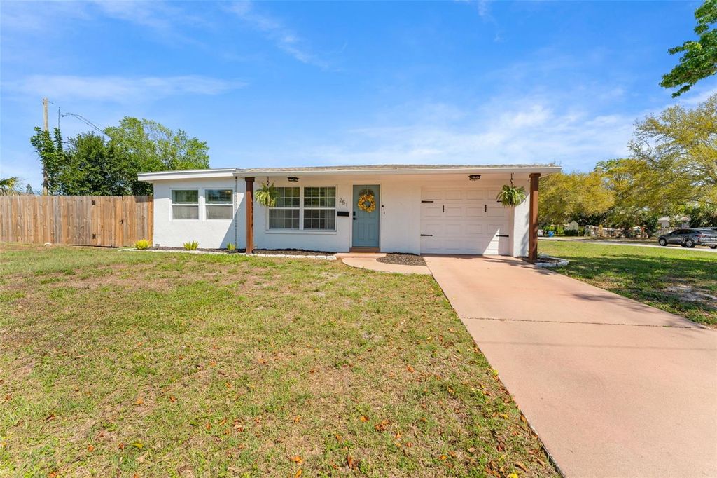 Photo of 251 Davison Avenue NE, St Petersburg, FL 33703 (MLS # TB8485244)