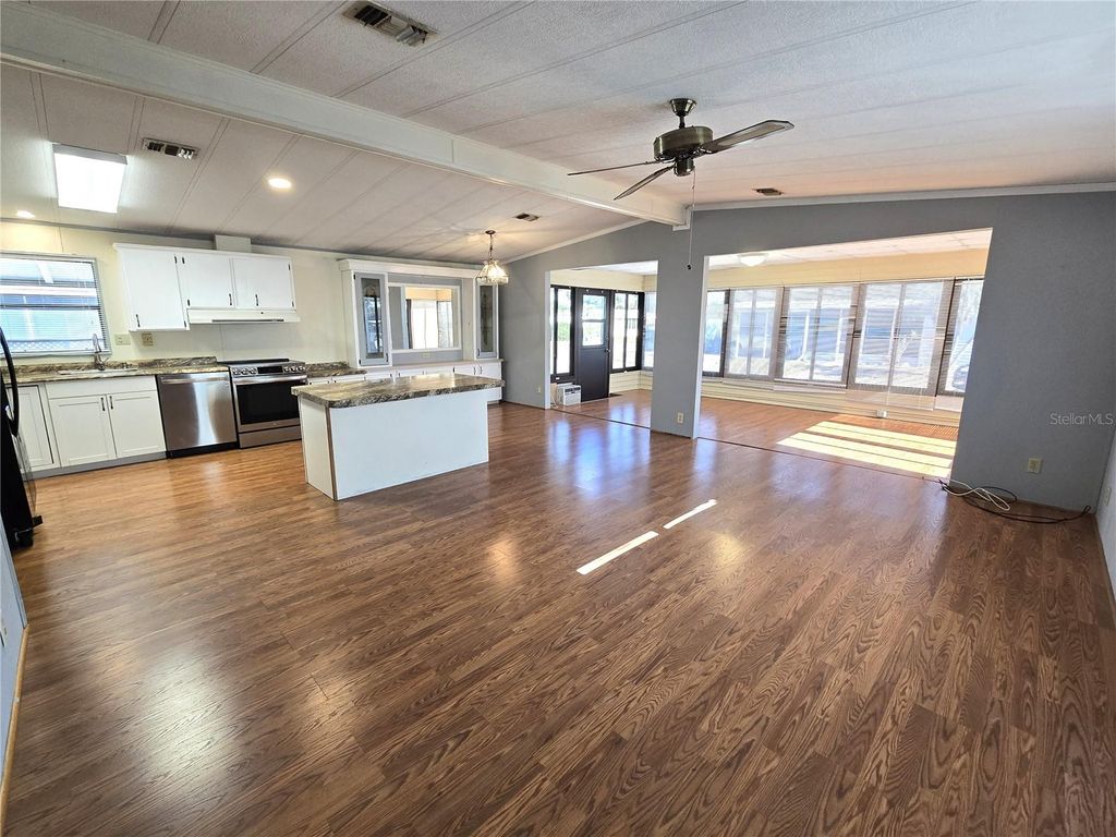 Photo of 8907 32nd Avenue E, Palmetto, FL 34221 (MLS # A4675964)