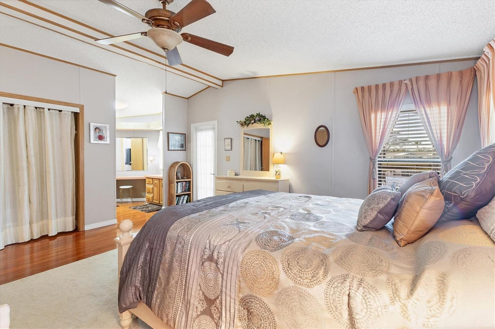 TANGERINE WOODS - Residential