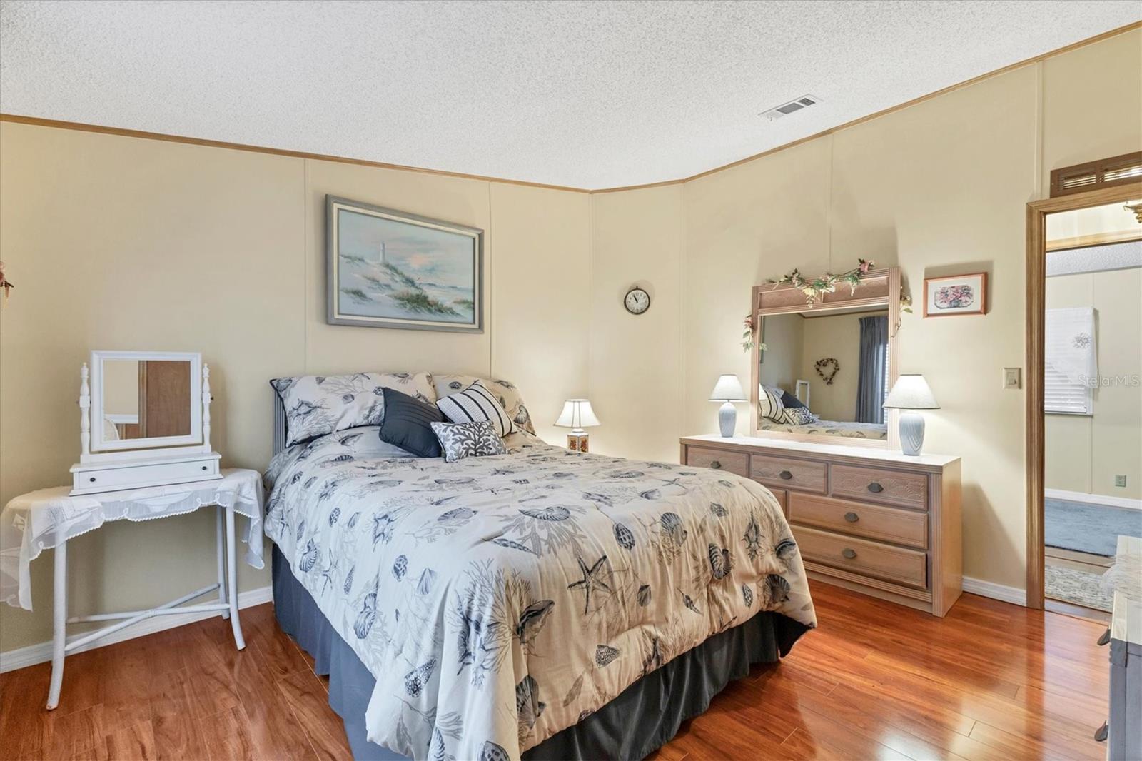 TANGERINE WOODS - Residential