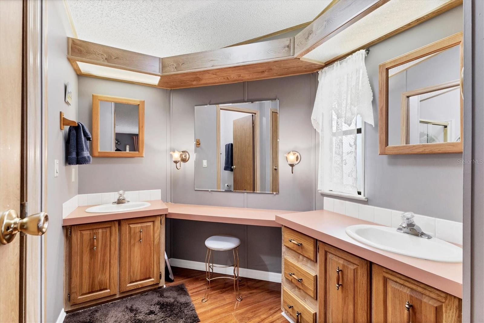 TANGERINE WOODS - Residential