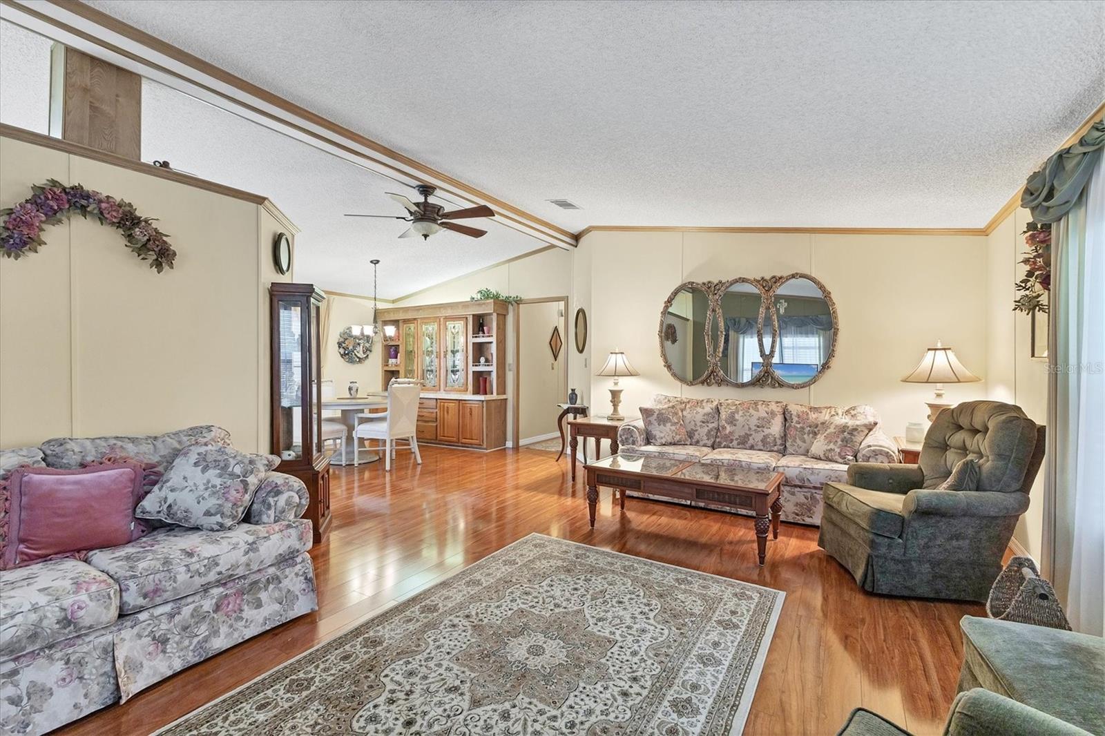 TANGERINE WOODS - Residential