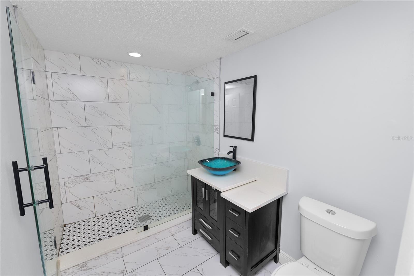 BEACON SQUARE - Residential