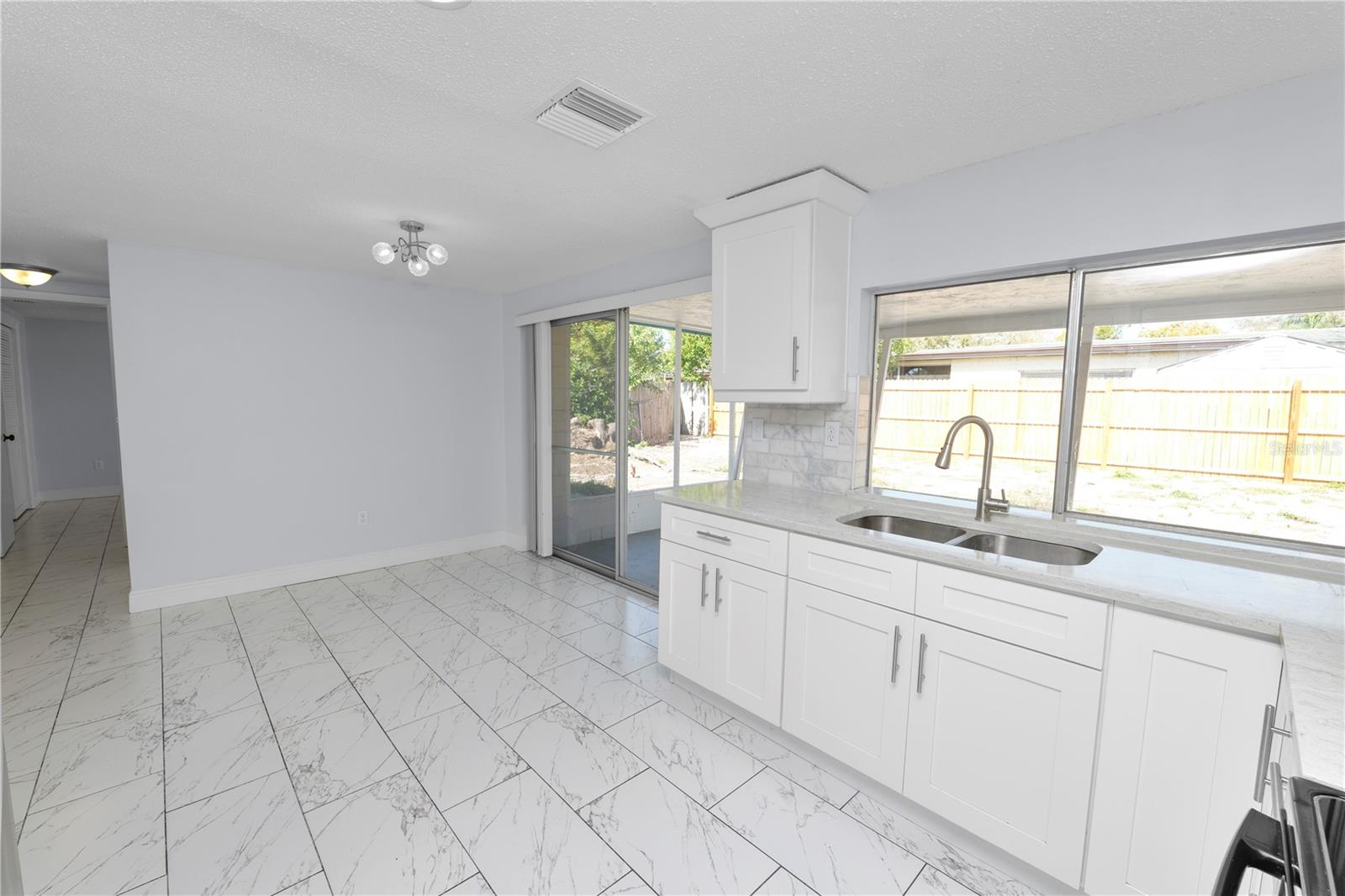 BEACON SQUARE - Residential