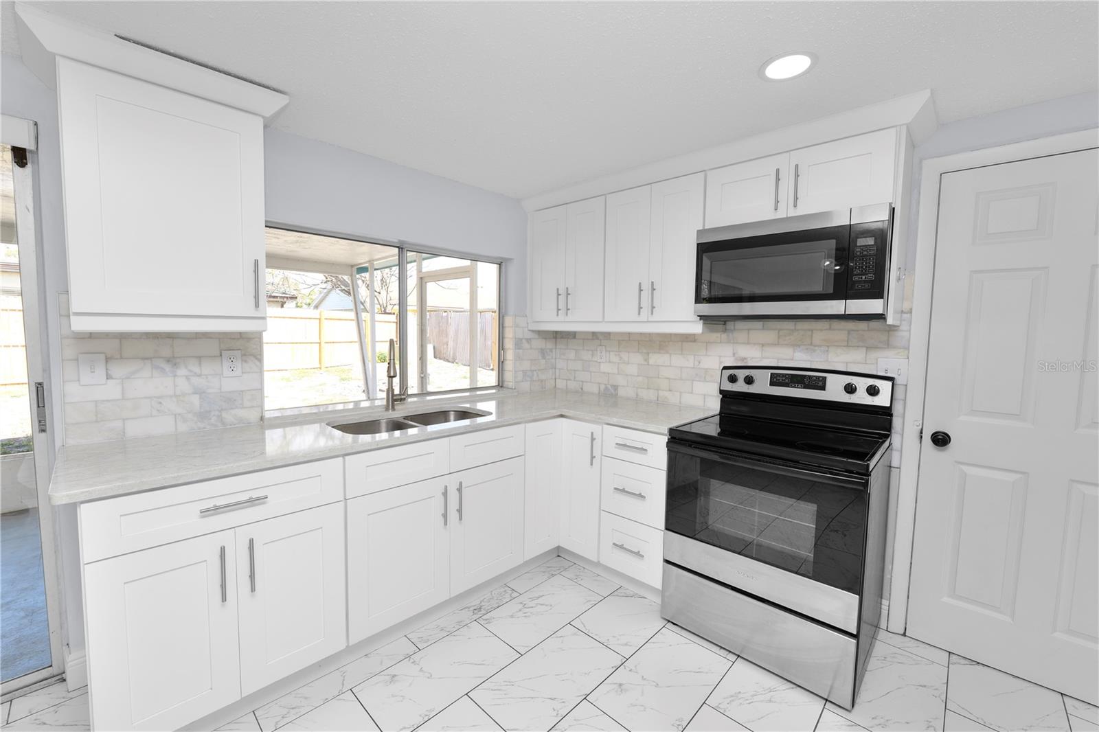 BEACON SQUARE - Residential