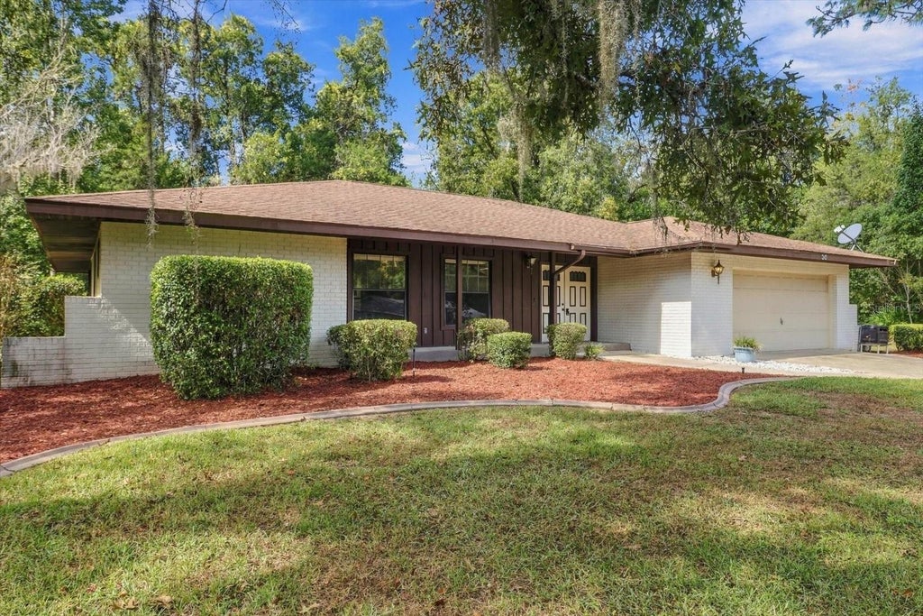 Photo of 30 Sycamore Circle, Homosassa, FL 34446 (MLS # OM733793)