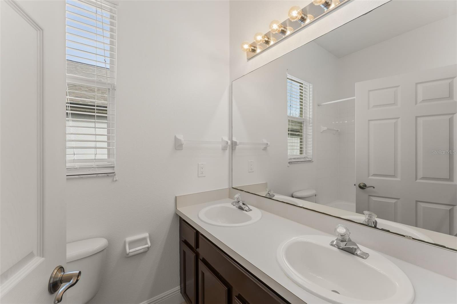 WOODBRIDGE LAKES UNIT 2C - Residential