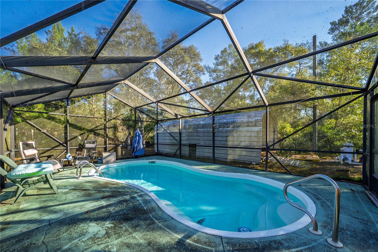 HANDY HILL - Residential