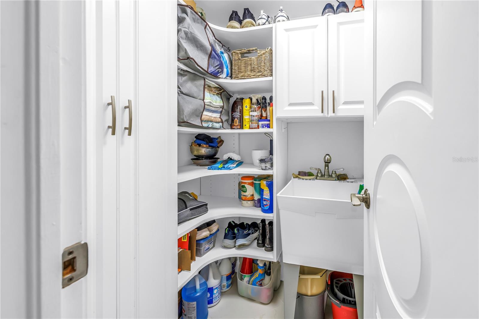 SILVER SANDS BEACH & RACQUET CLUB - Residential