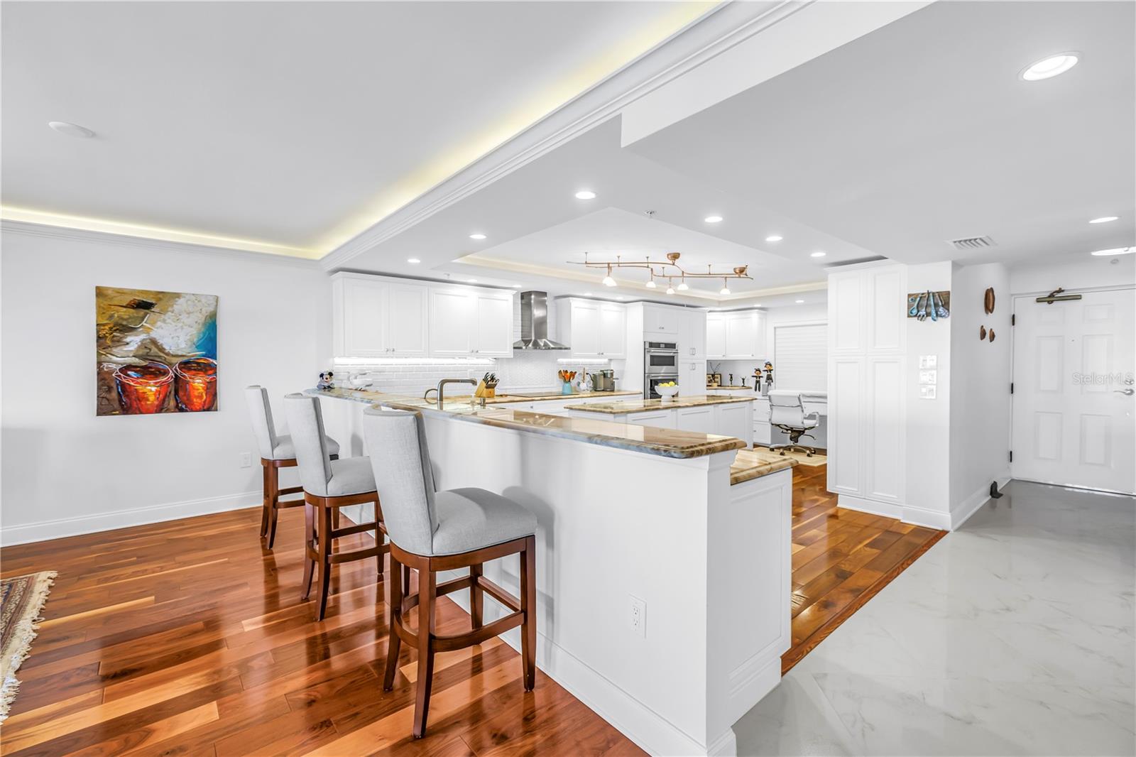 SILVER SANDS BEACH & RACQUET CLUB - Residential