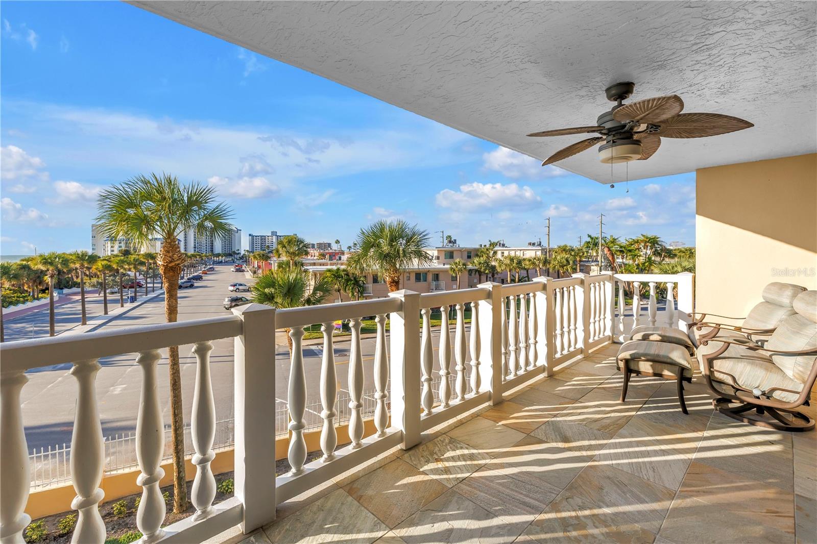 SILVER SANDS BEACH & RACQUET CLUB - Residential