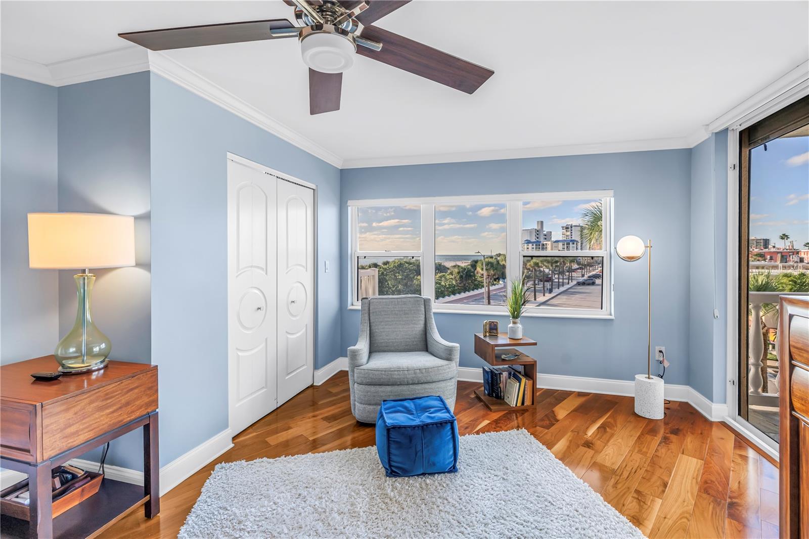 SILVER SANDS BEACH & RACQUET CLUB - Residential