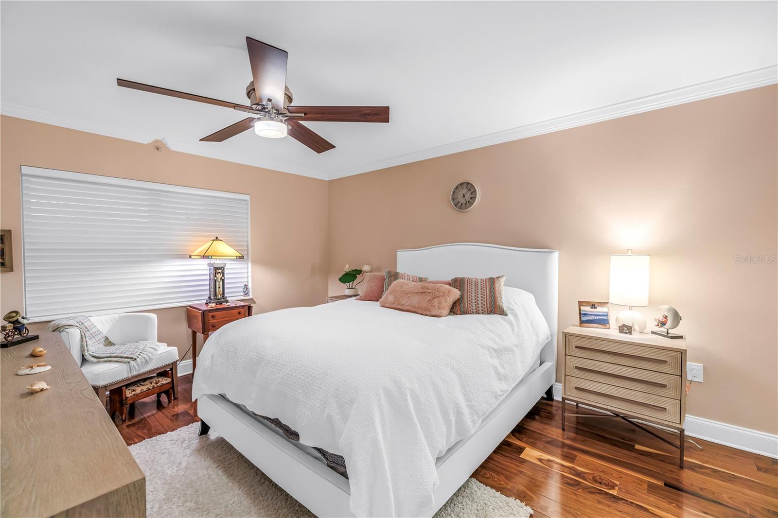 SILVER SANDS BEACH & RACQUET CLUB - Residential