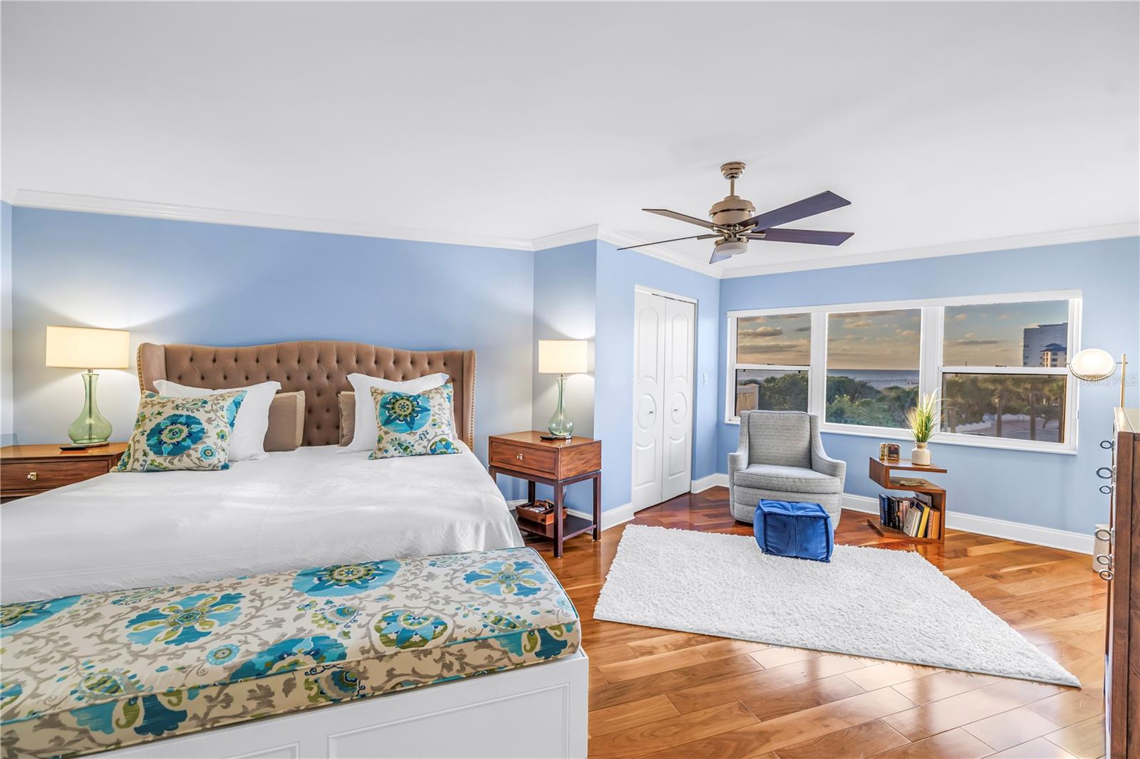 SILVER SANDS BEACH & RACQUET CLUB - Residential