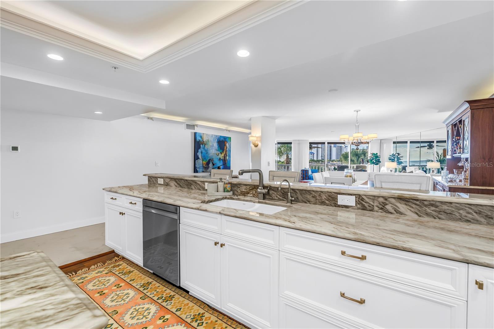 SILVER SANDS BEACH & RACQUET CLUB - Residential