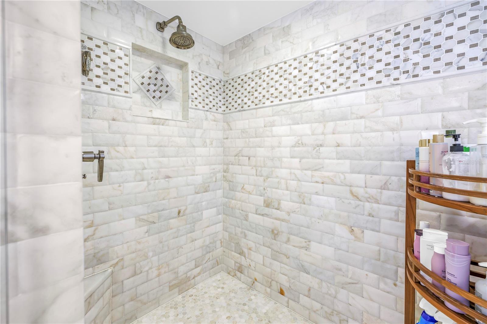 SILVER SANDS BEACH & RACQUET CLUB - Residential