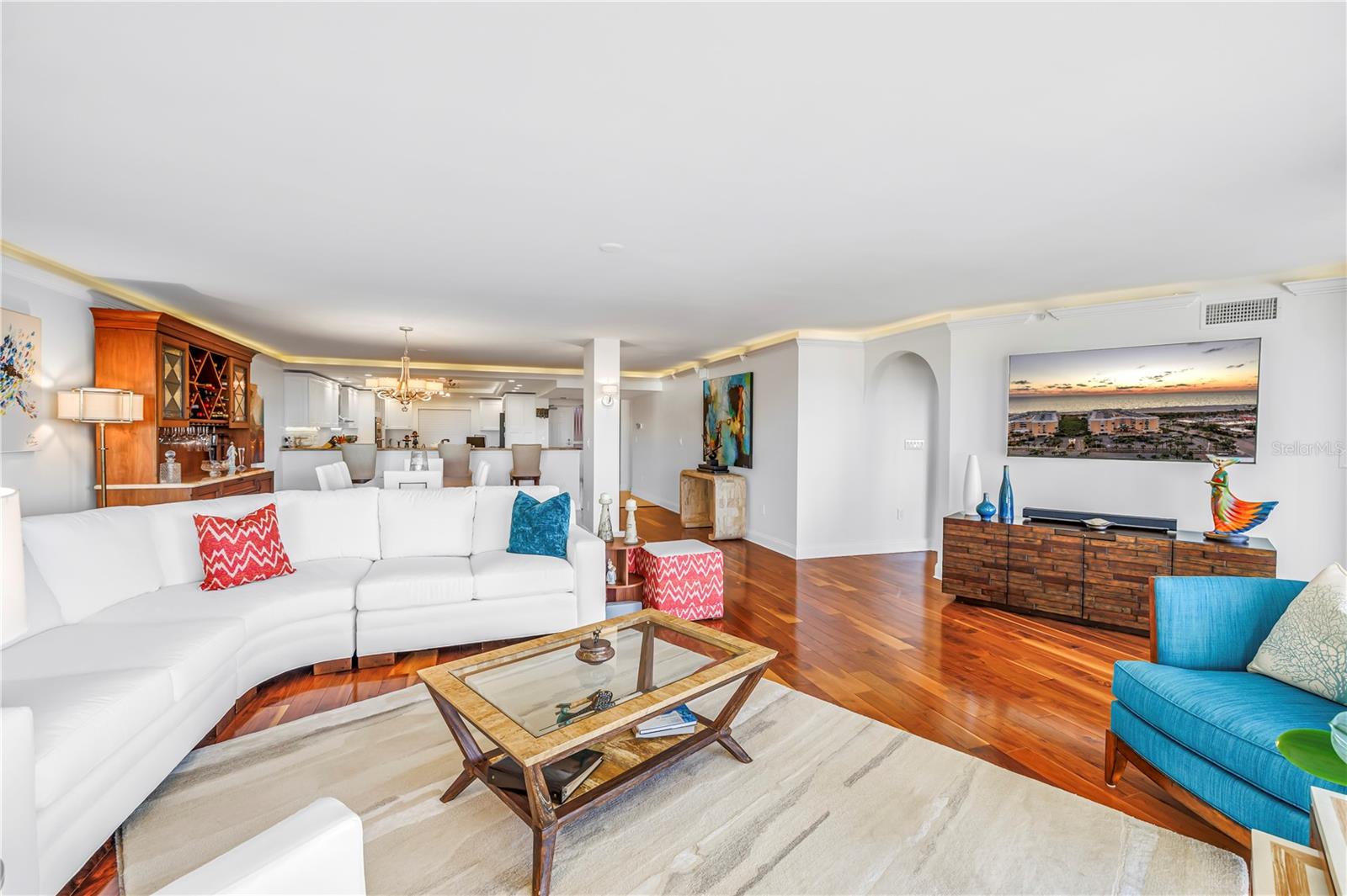 SILVER SANDS BEACH & RACQUET CLUB - Residential