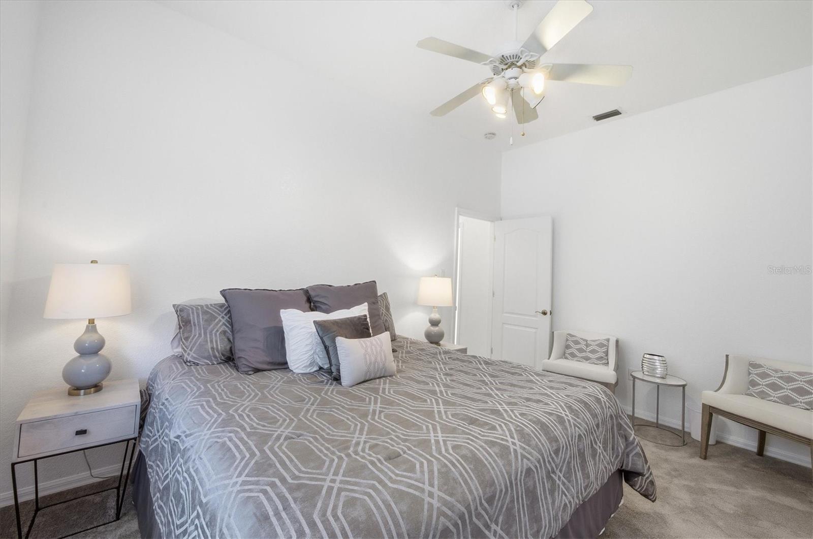 RIVERWOOD - Residential