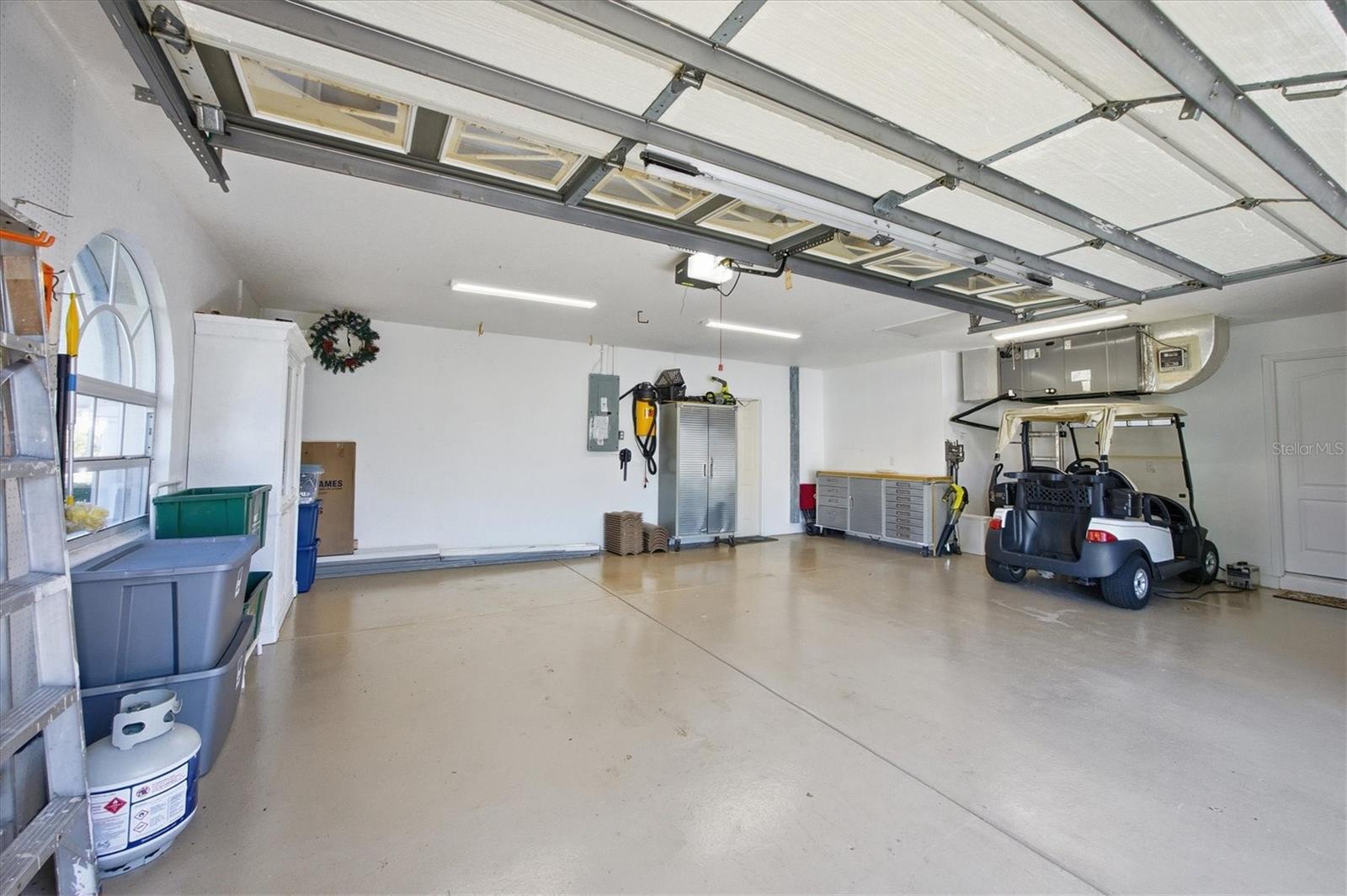 RIVERWOOD - Residential