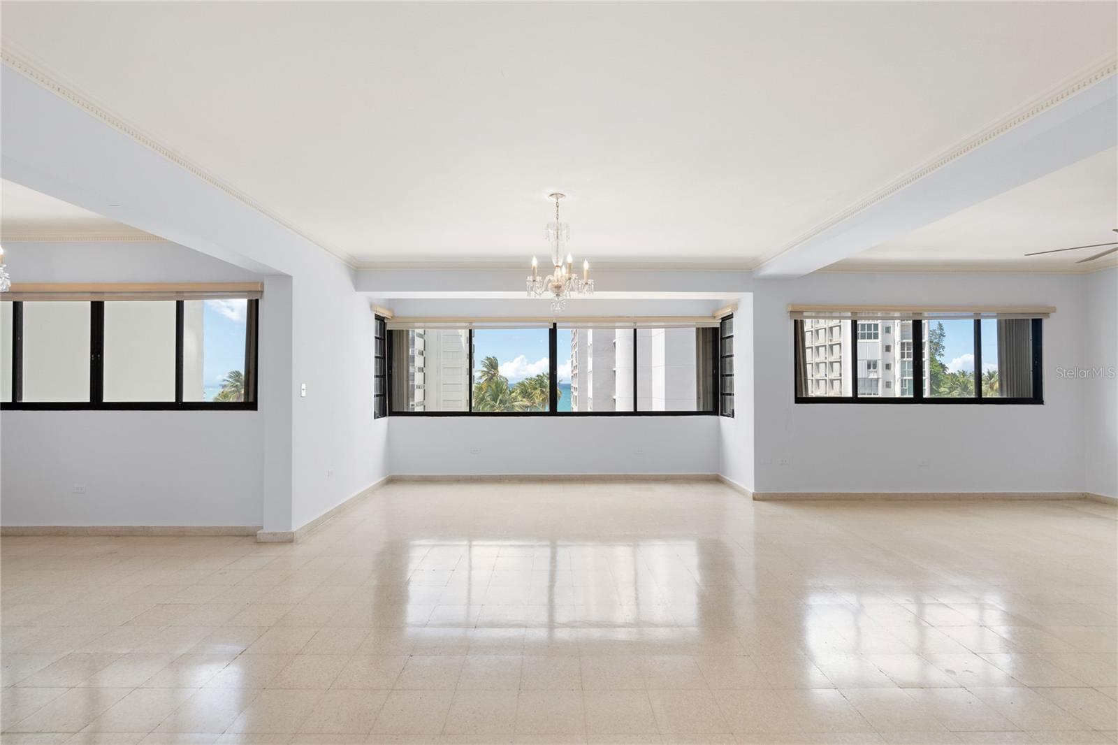KING'S TERRACE - Residential