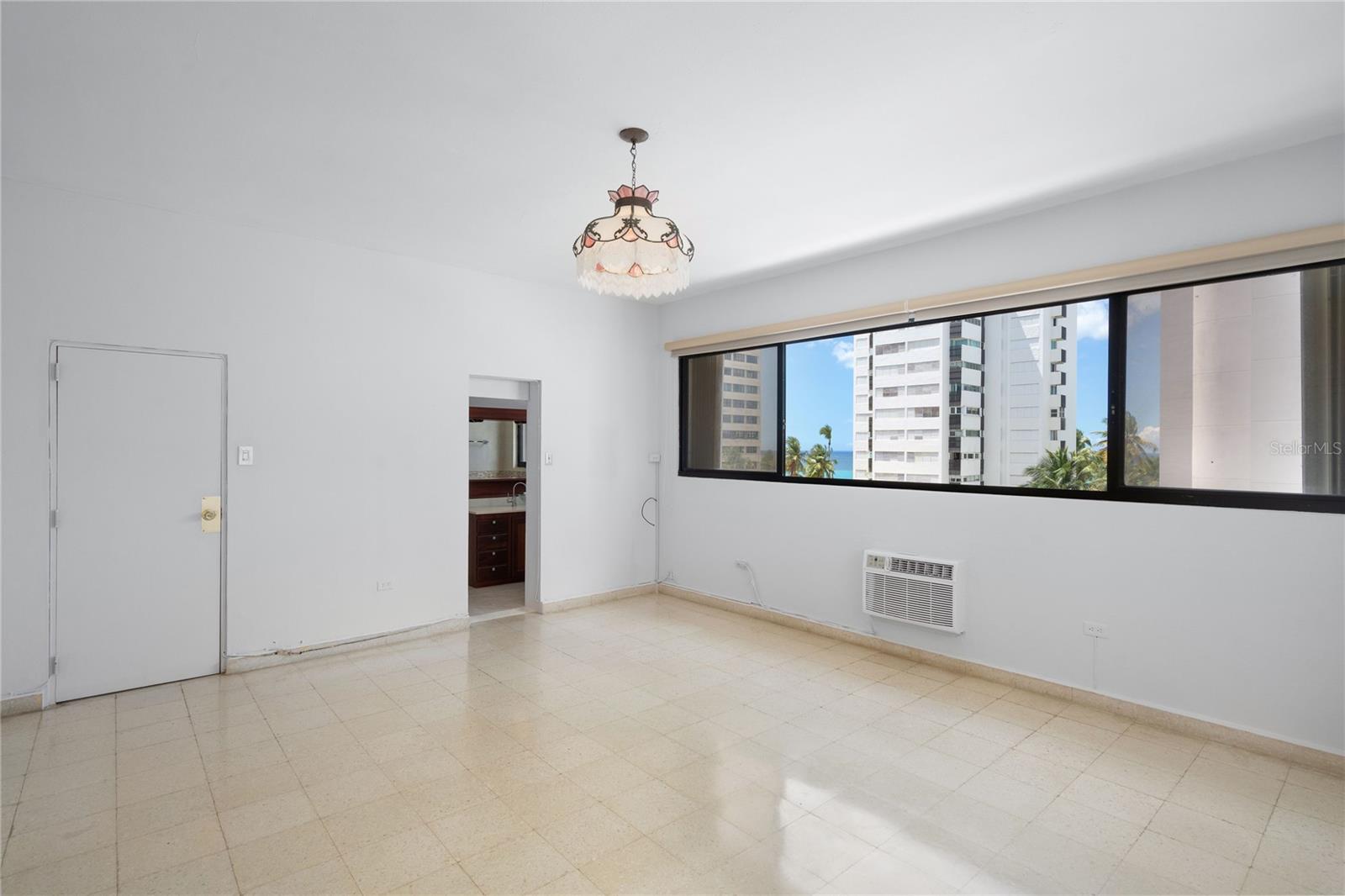 KING'S TERRACE - Residential
